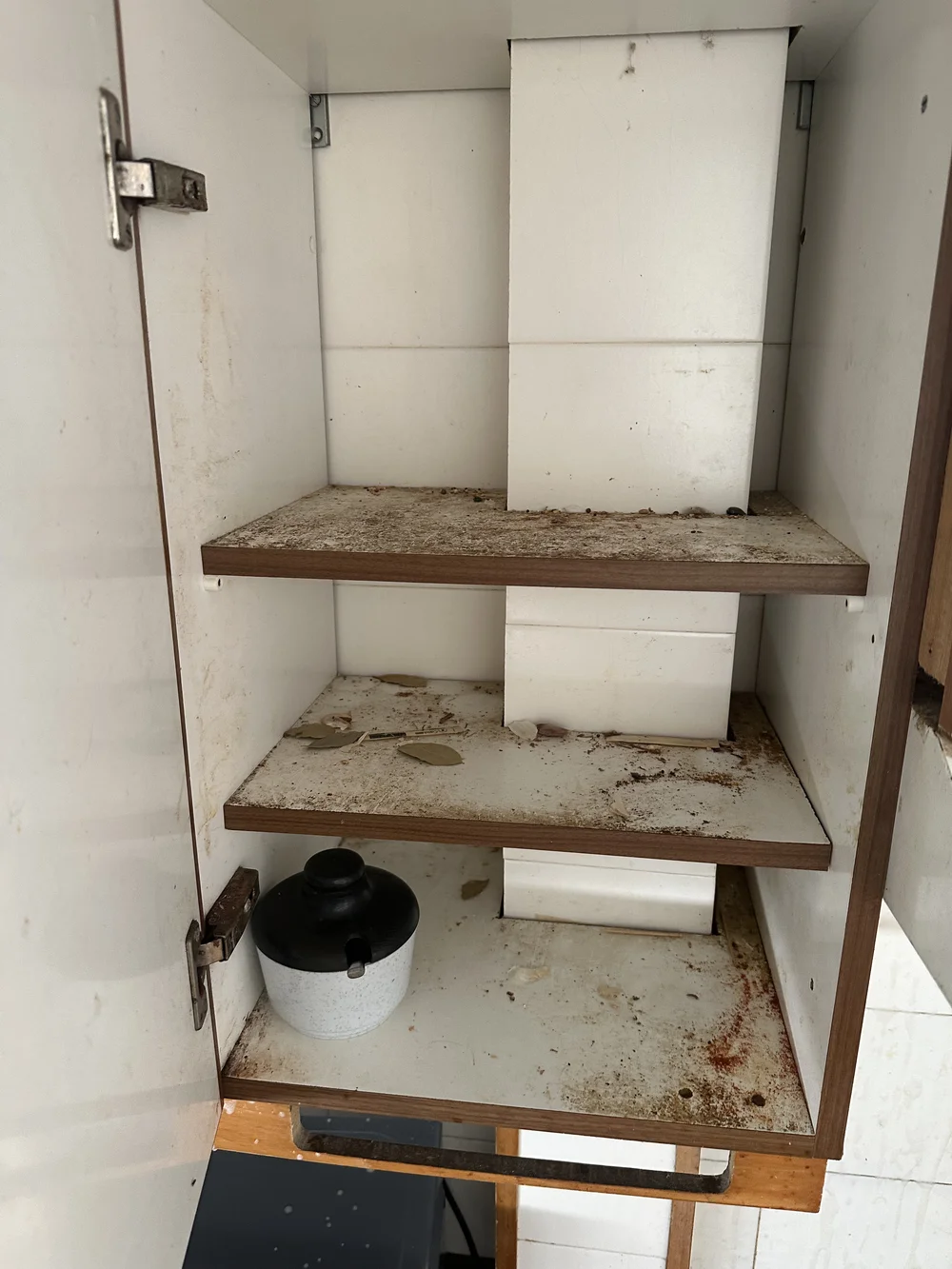 Limpieza profunda en Terrassa - cocina antes